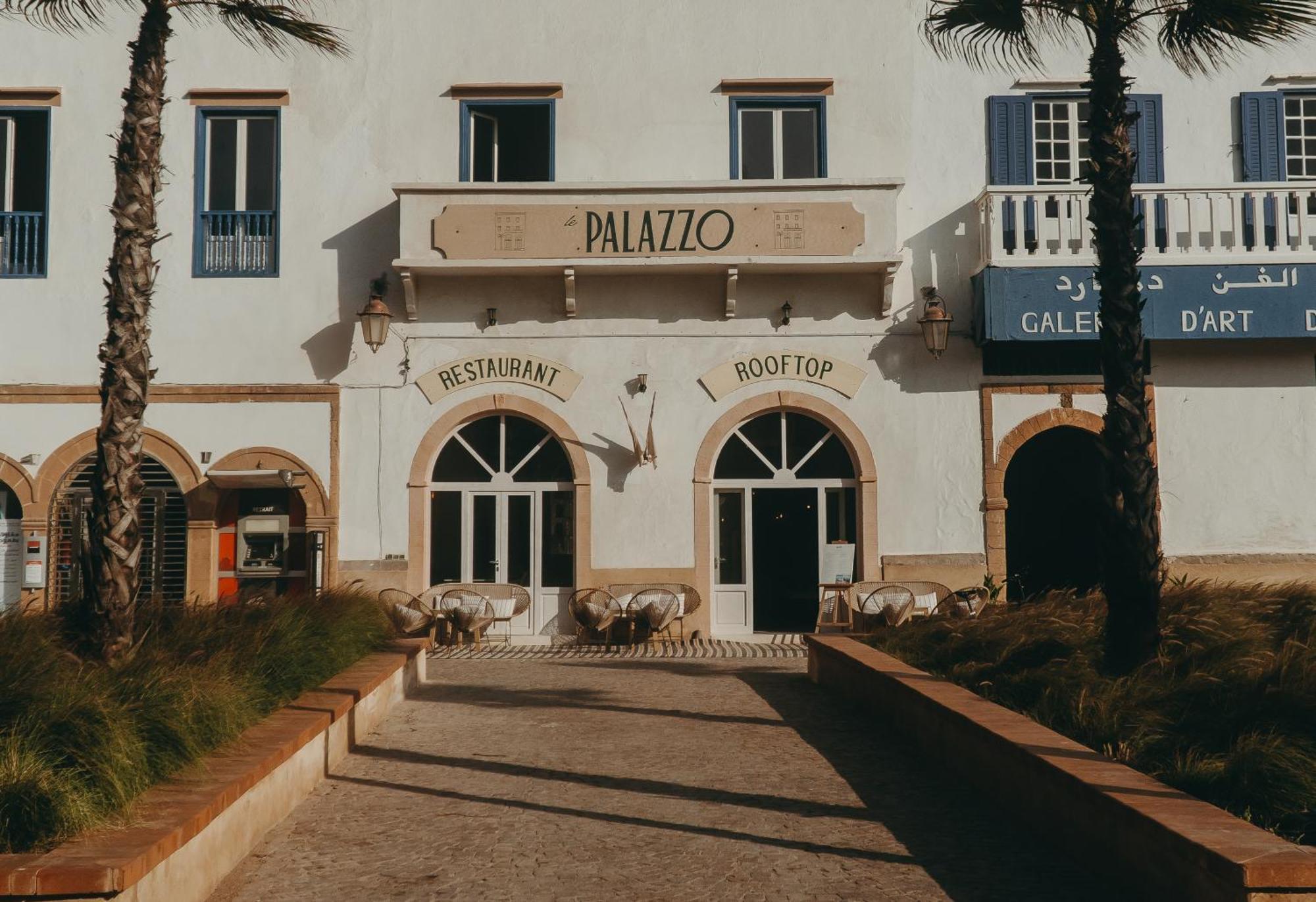Отель Le Palazzo Эс-Сувейра Экстерьер фото